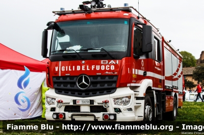 Mercedes-Benz Arocs 1832
Vigili del Fuoco
Comando Provinciale di Roma
Distaccamento Cittadino Tuscolano II
bimodale (strada-rotaia)
allestimento BAI
VF 30038
Parole chiave: Mercedes-Benz Arocs_1832 VF30038