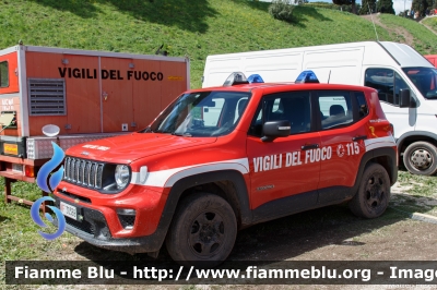 Jeep Renegade restyle
Vigili del Fuoco
Comando Provinciale di Roma
VF 30369
Parole chiave: Jeep Renegade_restyle VF30369