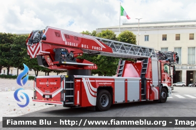 Man TGM 18.320 III serie
Vigili del Fuoco
Comando Provinciale di Roma
Distaccamento cittadino EUR
Autoscala articolata L42A-XS da 42 metri
Allestimento BAI - Metz
VF 30682
Parole chiave: Man TGM_18.320_IIIserie VF30682