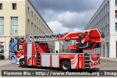 Man TGM 18.320 III serie
Vigili del Fuoco
Comando Provinciale di Roma
Distaccamento cittadino EUR
Autoscala articolata L42A-XS da 42 metri
Allestimento BAI - Metz
VF 30682
Parole chiave: Man TGM_18.320_IIIserie VF30682