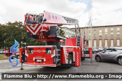 Man TGM 18.320 III serie
Vigili del Fuoco
Comando Provinciale di Roma
Distaccamento cittadino EUR
Autoscala articolata L42A-XS da 42 metri
Allestimento BAI - Metz
VF 30682
Parole chiave: Man TGM_18.320_IIIserie VF30682