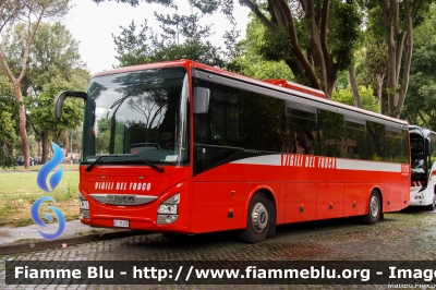 Irisbus Iveco Crossway
Vigili del Fuoco
Scuole Centrali Antincendio
VF 31453
Parole chiave: Irisbus_Iveco Crossway VF31453