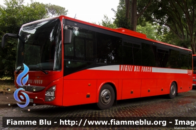 Irisbus Iveco Crossway
Vigili del Fuoco
Scuole Centrali Antincendio
VF 31453
Parole chiave: Irisbus_Iveco Crossway VF31453