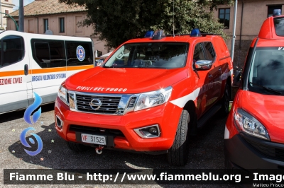 Nissan Navara IV serie
Vigili del Fuoco
Comando provinciale di Roma
Servizio Telecomunicazioni
Centro TLC Lazio
Allestimento Cita Seconda
VF 31529
Parole chiave: Nissan Navara_IVserie VF31529