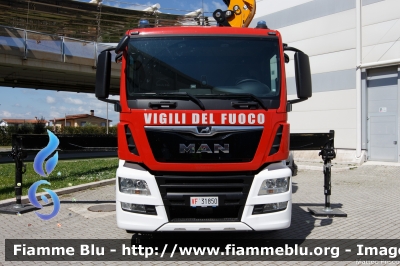 Man TGS 26.470 III serie
Vigili del Fuoco
Comando Provinciale di Verona
VF 31850
Parole chiave: Man TGS_26.470_IIIserie VF31850