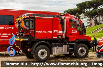 Mercedes-Benz Unimog U423
Vigili del Fuoco
Comando provinciale di Roma
allestimento Vallfirest Profire
VF 31878
Parole chiave: Mercedes-Benz Unimog_U423 VF31878