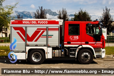 Iveco EuroCargo 120E25 IV serie - NewCity 2020
Vigili del Fuoco
Comando Provinciale di Belluno
Distaccamento Permanente di Feltre (BL)
AutoPompaSerbatoio allestimento Magirus
VF 31976
Parole chiave: Iveco EuroCargo_120E25_IVserie - NewCity_2020 VF31976