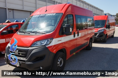 Fiat Ducato X290
Vigili del Fuoco
Comando Provinciale di Bari
VF 32231
Parole chiave: Fiat Ducato_X290 VF32231