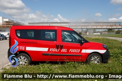 Fiat Doblò IV serie
Vigili del Fuoco
Comando Provinciale di Treviso
VF 32245
Parole chiave: Fiat Doblò_IVserie VF32245