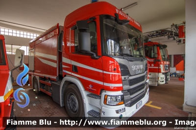 Scania P370 III serie
Vigili del Fuoco
Comando Provinciale di Roma
distaccamento cittadino EUR
AutoBottePompa allestimento Bai
VF 32447
Parole chiave: Scania P370_IIIserie VF32447