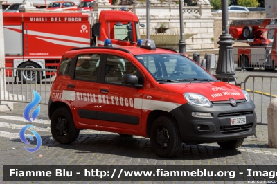 Fiat Nuova Panda 4x4 II serie
Vigili del Fuoco
Comando Provinciale di Roma
Distaccamento Cittadino E.U.R.
VF 32594
Parole chiave: Fiat Nuova_Panda_4x4_IIserie VF32954