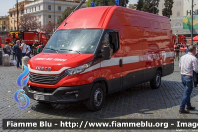 Iveco Daily VI serie restyle
Vigili del Fuoco
Comando Provinciale di Roma
VF 32731
Parole chiave: Iveco Daily_VIserie_restyle VF32731