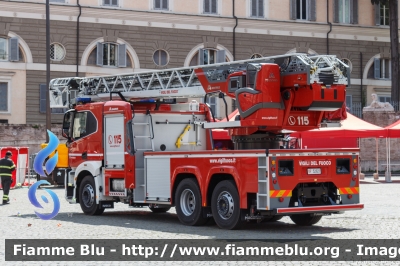 Iveco S-Way AT260S42
Vigili del Fuoco
AutoScala articolata M42L-AS da 42 metri
Allestimento Magirus
Comando Provinciale di Roma
VF 32921
Parole chiave: Iveco S-Way_AT260S42 VF32921