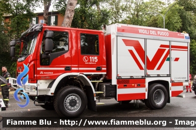 Iveco EuroCargo 150-320 4x4 IV serie
Vigili del Fuoco
Allestimento Magirus
VF 33600
Parole chiave: Iveco EuroCargo_150-320_4x4_IVserie VF33600