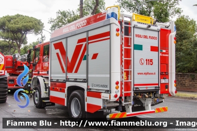 Iveco EuroCargo 150-320 4x4 IV serie
Vigili del Fuoco
Allestimento Magirus
VF 33600
Parole chiave: Iveco EuroCargo_150-320_4x4_IVserie VF33600