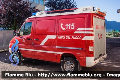 Mercedes-Benz Sprinter 4x4 II serie
Vigili del Fuoco
Unione distrettuale di Cles
Corpo Volontario di Taio (TN)
Polisoccorso allestimento Kofler Fahrzeugbau
VF 3A0 TN
Parole chiave: Mercedes-Benz Sprinter_4x4_II_serie VF3A0TN