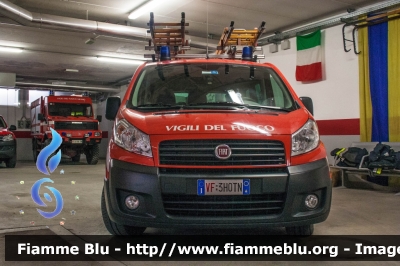 Fiat Scudo IV serie
Vigili del Fuoco
Distretto di Trento
Corpo Volontario di Meano (TN)
VF 3H0 TN
Parole chiave: Fiat Scudo_IVserie VF3H0TN