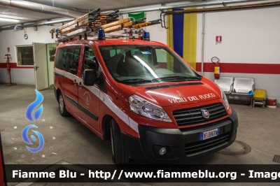 Fiat Scudo IV serie
Vigili del Fuoco
Distretto di Trento
Corpo Volontario di Meano (TN)
VF 3H0 TN
Parole chiave: Fiat Scudo_IVserie VF3H0TN