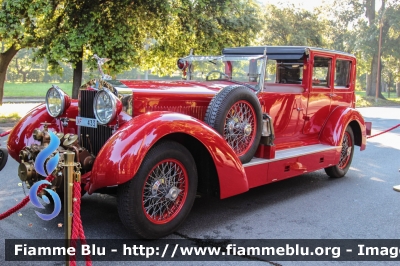 Isotta Fraschini 8A
Vigili del Fuoco
Comando Provinciale di Milano
Autovettura multifunzione storica Allestimento Tamini
VF 433
Parole chiave: Isotta_Fraschini 8A VF433