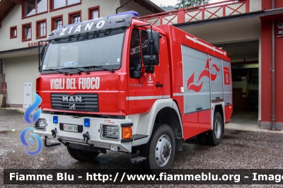 Man LE 14.280
Vigili del Fuoco
Unione Distrettuale di Fiemme
Corpo Volontario di Ziano di Fiemme (TN)
allestimento Kolfer
VF 4A7 TN
Parole chiave: Man LE_14.280 VF4A7TN