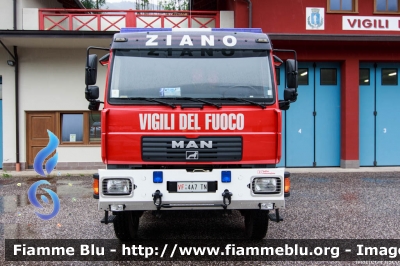 Man LE 14.280
Vigili del Fuoco
Unione Distrettuale di Fiemme
Corpo Volontario di Ziano di Fiemme (TN)
allestimento Kolfer
VF 4A7 TN
Parole chiave: Man LE_14.280 VF4A7TN