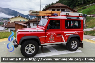 Land Rover Defender 90
Vigili del Fuoco
Unione Distrettuale di Fiemme
Corpo Volontario di Valfloriana (TN)
allestimento Brandshutz
VF 4D8 TN
Parole chiave: Land_Rover Defender_90 VF4D8TN