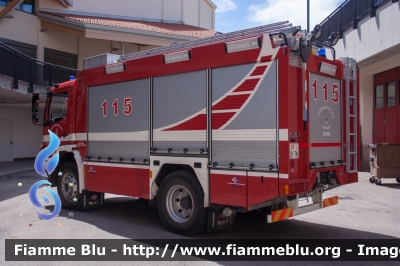 Mercedes-Benz Atego 1529 4x4 II serie
Vigili del Fuoco
Unione distrettuale di Mezzolombardo
Corpo Volontario di Denno (TN)
AutoPompa allestimento BAI
VF 4D9 TN
Parole chiave: Mercedes-Benz Atego_1529_4x4_II_serie VF4D9TN