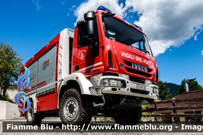 Iveco EuroCargo 110E22 4x4 III serie
Vigili del Fuoco
Distretto di Fiemme
Corpo Volontario di Carano (TN)
allestimento Kolfer-Fahrzeugbau
VF 4E5 TN
Parole chiave: Iveco EuroCargo_110E22_4x4_IIIserie VF4E5TN