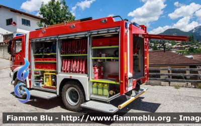 Iveco EuroCargo 110E22 4x4 III serie
Vigili del Fuoco
Distretto di Fiemme
Corpo Volontario di Carano (TN)
allestimento Kolfer-Fahrzeugbau
VF 4E5 TN
Parole chiave: Iveco EuroCargo_110E22_4x4_IIIserie VF4E5TN