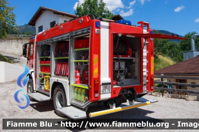 Iveco EuroCargo 110E22 4x4 III serie
Vigili del Fuoco
Distretto di Fiemme
Corpo Volontario di Carano (TN)
allestimento Kolfer-Fahrzeugbau
VF 4E5 TN
Parole chiave: Iveco EuroCargo_110E22_4x4_IIIserie VF4E5TN