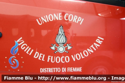 Mercedes-Benz Sprinter IV serie
Vigili del Fuoco
Unione Distrettuale di Fiemme (TN)
ospitato dal Corpo Volontario di Ziano di Fiemme (TN)
allestito Divitec
VF 4J5 TN
Parole chiave: Mercedes-Benz Sprinter_IVserie VF4J5TN