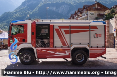 Man TGM 18.340 4x4 II serie
Vigili del Fuoco
Unione distrettuale di Mezzolombardo
Corpo Volontario di Molveno (TN)
Allestimento Brandus Rosenbauer
VF 5D0 TN
Parole chiave: Man TGM_18.340_4x4_II_serie VF5D0TN