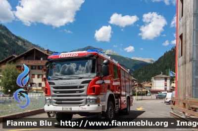 Scania P410 4x4 II serie
Vigili del Fuoco
Unione Distrettuale di Fiemme
Corpo Volontario di Predazzo (TN)
Allestimento Rosenbauer-Brandus
VF 5D6 TN
Parole chiave: Scania P410_4x4_IIserie VF5D6TN