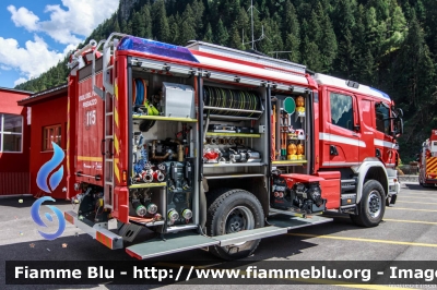 Scania P410 4x4 II serie
Vigili del Fuoco
Unione Distrettuale di Fiemme
Corpo Volontario di Predazzo (TN)
Allestimento Rosenbauer-Brandus
VF 5D6 TN
Parole chiave: Scania P410_4x4_IIserie VF5D6TN