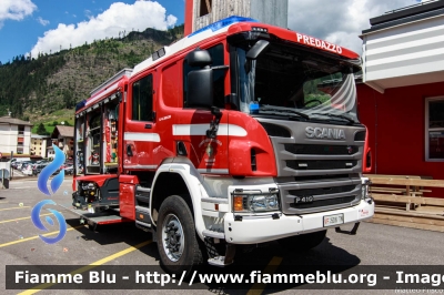 Scania P410 4x4 II serie
Vigili del Fuoco
Unione Distrettuale di Fiemme
Corpo Volontario di Predazzo (TN)
Allestimento Rosenbauer-Brandus
VF 5D6 TN
Parole chiave: Scania P410_4x4_IIserie VF5D6TN