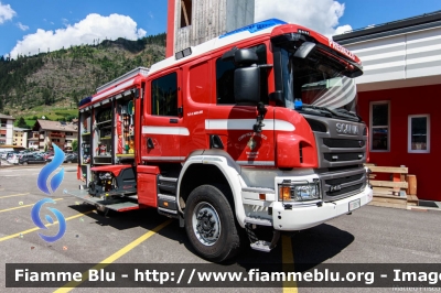 Scania P410 4x4 II serie
Vigili del Fuoco
Unione Distrettuale di Fiemme
Corpo Volontario di Predazzo (TN)
Allestimento Rosenbauer-Brandus
VF 5D6 TN
Parole chiave: Scania P410_4x4_IIserie VF5D6TN