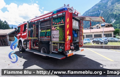 Scania P410 4x4 II serie
Vigili del Fuoco
Unione Distrettuale di Fiemme
Corpo Volontario di Predazzo (TN)
Allestimento Rosenbauer-Brandus
VF 5D6 TN
Parole chiave: Scania P410_4x4_IIserie VF5D6TN