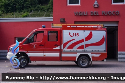 Mercedes-Benz Sprinter 4x4 III serie restyle
Vigili del Fuoco
Distretto della Val Di Sole
Corpo Volontario di Croviana (TN)
Allestito Kofler Fahrzeugbau
VF 5D8 TN
Parole chiave: Mercedes-Benz Sprinter_4x4_III_serie_restyle VF5D8TN