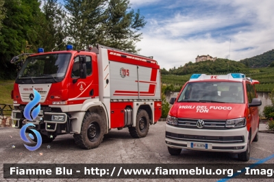 Mercedes-Benz Unimog U20
Vigili del Fuoco
Unione distrettuale di Mezzolombardo
Corpo Volontario di Ton (TN)
AutoPompa allestita Kofler
VF 5E0 TN
Parole chiave: Mercedes-Benz Unimog_U20 VF5E0TN