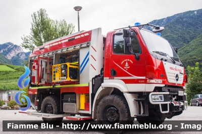 Mercedes-Benz Unimog U20
Vigili del Fuoco
Unione distrettuale di Mezzolombardo
Corpo Volontario di Ton (TN)
AutoPompa allestita Kofler
VF 5E0 TN
Parole chiave: Mercedes-Benz Unimog_U20 VF5E0TN