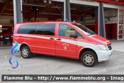 Mecedes-Benz Vito 4x4
Vigili del Fuoco
Distretto di Trento
Corpo Volontario di Cembra (TN)
VF 5J5 TN
Parole chiave: Mecedes-Benz Vito_4x4 VF5J5TN