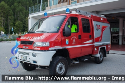 Scam Sm55 4x4
Vigili del Fuoco
Unione distrettuale di Mezzolombardo
Corpo Volontario di Fai della Paganella (TN)
Allestito Kofler
VF 6A5 TN
Parole chiave: Scam Sm55_4x4 VF6A5TN