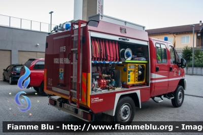 Scam Sm55 4x4
Vigili del Fuoco
Unione distrettuale di Mezzolombardo
Corpo Volontario di Fai della Paganella (TN)
Allestito Kofler
VF 6A5 TN
Parole chiave: Scam Sm55_4x4 VF6A5TN