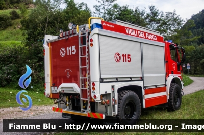 Iveco EuroCargo 150E30 4x4 III serie
Vigili del Fuoco
Distretto di Trento
Corpo Volontario di Sover (TN)
Allestimento Magirus
VF 6D3 TN
Parole chiave: Iveco EuroCargo_150E30_4x4_III_serie VF6D3TN