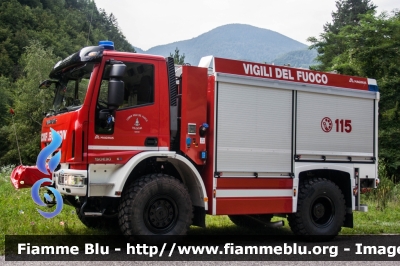 Iveco EuroCargo 150E30 4x4 III serie
Vigili del Fuoco
Distretto di Trento
Corpo Volontario di Sover (TN)
Allestimento Magirus
VF 6D3 TN
Parole chiave: Iveco EuroCargo_150E30_4x4_III_serie VF6D3TN