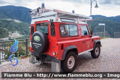 Land Rover Defender 90
Vigili del Fuoco
Distretto di Trento
Corpo Volontario di Grauno (TN)
VF 6E1 TN
Parole chiave: Land_Rover Defender_90 VF6E1TN