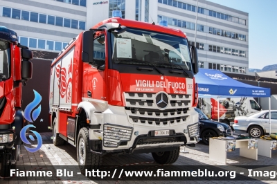 Mercedes-Benz Arocs 1843 4x4
Vigili del Fuoco
Distretto di Trento
Corpo Volontario di Lavarone
Allestimento Kofler
VF 7D4 TN
Parole chiave: Mercedes-Benz Arocs_1843_4x4 VF7D4TN Civil_Protect_2018