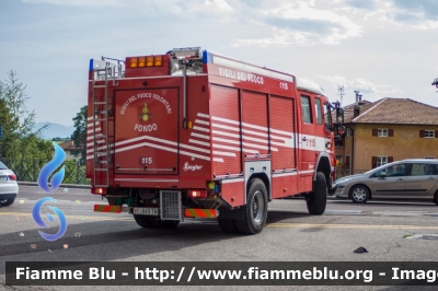 Volvo FM 400 4x4 II serie
Vigili del Fuoco
Unione Distrettuale di Fondo
Corpo Volontario di Fondo (TN)
AutoPompaSerbatoio
allestimento Ziegler
VF 8A0 TN
Parole chiave: Volvo FM_400_4x4_IIserie VF8A0TN