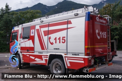 Mercedes-Benz Atego 1328 4x4 I serie
Vigili del Fuoco
Unione distrettuale di Mezzolombardo
Corpo Volontario di Campodenno (TN)
AutoPompa allestita Rosenbauer
VF 8D0 TN
Parole chiave: Mercedes-Benz Atego_1328_4x4_I_serie VF8D0TN