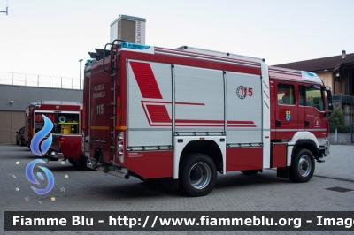 Man TGM 13.290 4x4 II serie
Vigili del Fuoco
Unione distrettuale di Mezzolombardo
Corpo Volontario di Fai della Paganella (TN)
AutoPompa allestita Kofler
VF 8E4 TN
Parole chiave: Man TGM_13.290_4x4_II_serie VF8E4TN